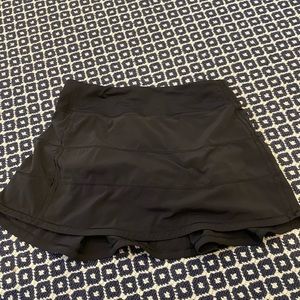 Lululemon black pace rival skirt